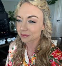 𝐊𝐫𝐢𝐬𝐭𝐞𝐧 𝐅𝐚𝐢𝐫 𝐌𝐚𝐤𝐞𝐮𝐩