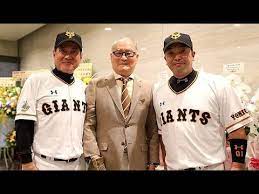 Jun 06, 2021 · 巨人・長嶋茂雄終身名誉監督が6日、ジャイアンツ球場を訪れた。 この日の朝、午前9時前に到着。右手親指を骨折し、リハビリに励んでいる坂本や、丸らを激励するため、訪れた。 é•·å¶‹èŒ‚é›„çµ‚èº«åèª‰ç›£ç£ãŒæ±äº¬ãƒ‰ãƒ¼ãƒ ã«æ¥å ´ Youtube