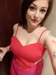 Yesterday's Pride Party at Pandora London Head Office where we enjoyed Drag  Bingo, great tunes and celebrated all we have achieved in the past year to  support our LGBTQ+ colleagues and customers. |