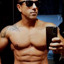 El presidente Javier Milei emitió este mediodía su primera reacción tras la  confirmación de la Cámara de Casación a la condena a seis años de prisión  en segunda instancia contra Cristina Kirchner