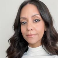 Eileen Arias Email & Phone Number