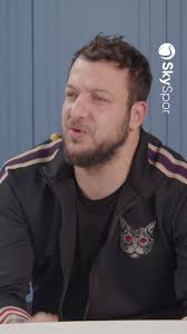 Batuhan Karadeniz: Sumudica, bizim milletimizin bug'ını çözmüş, ağır  şaklaban, karakter yoksunu bir adamdır. Tam bir şaklabandır! Ben bunun  teknik direktör olduğuna da inanmıyorum. Bugün tüm ...