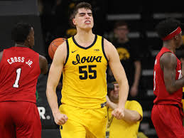 Luka garza's grandfather, james halm, will manage the distribution of the money from the both of garza's parents have basketball experience: Hawkeye Basketball With Garza Back It S All Aboard The Iowa Hoops Hype Train Black Heart Gold Pants