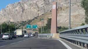 Meteo oggi 11° prossimi giorni. La Lapide All Ingresso Del Giardino Foto Di Monumento Strage Di Capaci Sicilia Tripadvisor