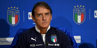 Timnas italia dipastikan lolos ke pergelaran uefa euro 2020 setelah menjuarai grup j pada nama resmi:uefa euro 2020 konfederasi:union of european football associations (uefa) tuan rumah. Italia Akan Tampil Dengan Wajah Berbeda Di Euro 2021 Bola Net