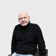 But, a month later, in august 2016, she started receiving text messages from bullard and anonymous phone calls from a. Update Mike Bullard Charged With Criminal Harassment