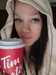 I ran out of coffee😫😫😫 so it's a coffee run this morning before work😍😍  happy Monday coffee fam!