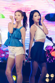 Pin By Zo Ski On Lovelyz Lovelyz Mijoo Kpop Girls Yein Lovelyz