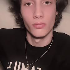 Understanding Age Gaps in Relationships