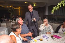 Table Magician, Table Hopping Magician - Nick Rushton