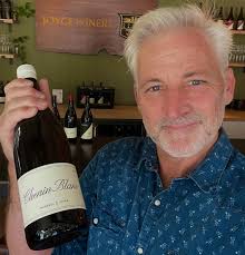 Durney Vineyards 1993 Cachagua Cabernet: A Complex and Balanced Wine