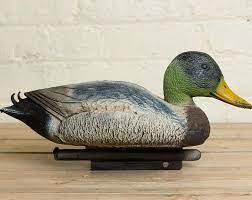 This Vintage Duck S Looking For A New Home This Christmas And Would Make A Perfect Chr Vintage Home Decor Craftsman Home Interiors Vintage Home Decor Farmhouse
