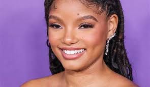 Age Of Halle Bailey From Young Star To Iconic Talent Instagram Phos 09 19  2022 Hawtcelebs