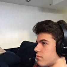 Charlie Brinkman (@charcharbrinks)