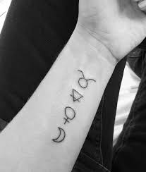 Taurus Signs Taurus Earth Feminine Moon Taurus Tattoos Bull Tattoos Horoscope Tattoos