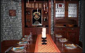 Harry Potter Party Decorating Ideas Harry Potter Party Decorating Ideas Http H2designo Com Harry Potter Harry Potter Decor Bedroom Themes Decorating Themes