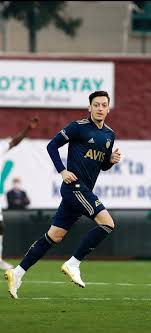We've gathered more than 5 million images uploaded by our users and sorted them by the most popular ones. Mesut Ozil Football Football Player Hd Mobile Wallpaper Peakpx