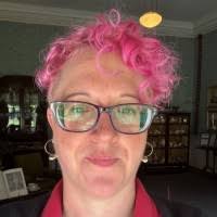 30+ "Vicky Bland" profiles