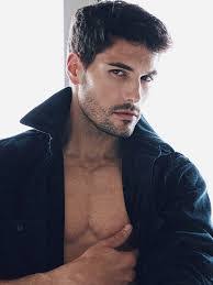 Alex Badia's Instagram, Twitter & Facebook