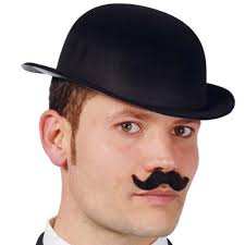 Chapéu Coco Preto Aveludado em Plastico