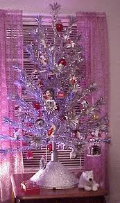 I had a variety of coca cola that we had picked up over the years. Coca Cola Christmas Tree Pics4learning
