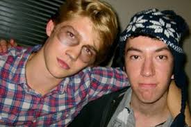 Even though joe wasn't in attendance at the awards show, taylor made sure he. Joe Alwyn Biography Photo Wikis Age Personal Life News Filmography Net Worth 2021