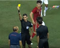 Đây cũng là chiếc thẻ vàng đầu tiên của trận đấu. Hlv Park Hang Seo Nháº­n Tháº» Vang Oan Uá»•ng Tá»« Trá»ng Tai