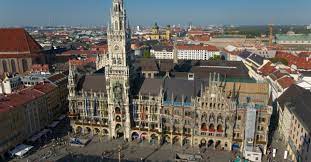 Cu toate acestea, în ciuda dimensiunii reduse a sectorului, aceasta rămâne important din punct de vedere politic. Top 9 OraÈ™e Din Germania Perfecte Pentru Un City Break