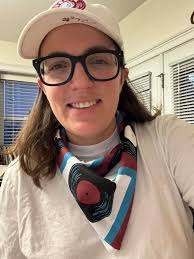 my @badaim_cc Vinyl bandana is here! i love the feel of the fabric.