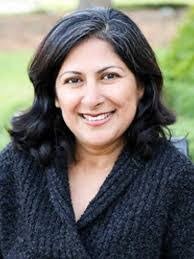 Farrah Khan's Instagram, Twitter & Facebook