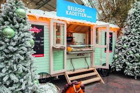 Stylisher Bauwagen Oder Zirkuswagen Als Foodtruck Umgebaut Foodtruck Bauwagen Zirkuswagen Diy Kreativ Stylish Modern Zirkuswagen Zigeunerwagen Bauwagen
