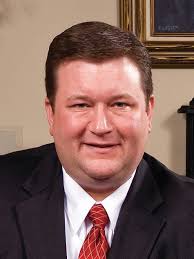 Justice Dept. defends request for gag order