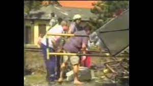 Veszprémbe nyolc sérültet vittek, heten már otthon vannak (mti) 2021. Siofoki Buszbaleset 2003 Majusaban Tv2 2003 05 09 Youtube