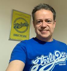 Stanley Dee (@StanleyDeeBand)