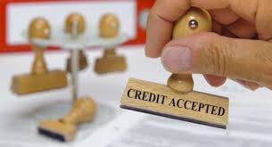 Suku bunga dasar kredit (sbdk) digunakan sebagai dasar penetapan suku bunga kredit yang akan dikenakan oleh bank kepada nasabah. Suku Bunga Turun Bank Jadi Pelit Salurkan Kredit