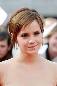 Emma Watson Pixie Cut: Cute Short Haircut with Bangs