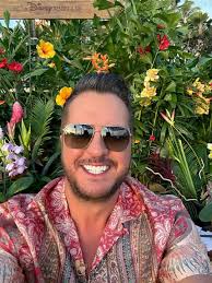 𝗦𝗔𝗬 𝗬𝗘𝗦 𝗜𝗙 𝗬𝗢𝗨 𝗟𝗢𝗩𝗘 MY MUSIC