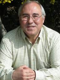 Frase de Poesías: La poesía es un territorio qu...