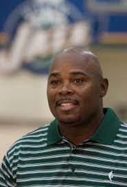 Utah Jazz: Assistant Sidney Lowe arrested for income tax evasion