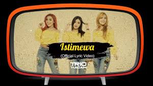 Biduan dangdut cantik asal surabaya jawa timur, nella kharisma. Trio Macan Jaran Goyang Official Lyric Video Youtube