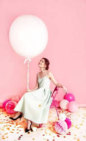 Dune from dune kahlau photography has written this amazing blog sharing some of her expert insider tips and advice for couple photoshoot ideas and has also provided all of the stunning images featured in this blog. Birthday Photoshoot Backdrop Valentines Day 42 Ideas Birthday Balloons Pictures Birthday Photoshoot Photoshoot Backdrops