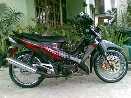 Foto modifikasi r15 warna merah hitam putih biru. 91 Modif Motor Supra X 125 Warna Hitam Terkeren Kumbara Modif