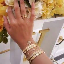 Jewelry Stacking Ideas How To Use Match Wear Stack Cartier Love Bracelets Howtomatch Org In 2020 Stacked Jewelry Luxury Jewelry Love Bracelets