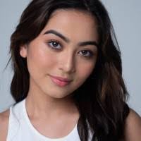 Alyssa Quinn's Instagram, Twitter & Facebook