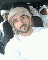 سمو الشيخ حمدان بن محمد بن راشد آل مكتوم ولي عهد دبي مع خاله الشيخ سعيد بن مكتوم بن جمعه آل مكتوم والأخ سعيد هلال والأخ بدر عتيج المهيري ربي يحفظهم