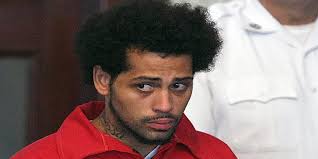 Ponce began his acting career by participating in spanish language soap operas for televisa and telemundo. Family That Trusted Aaron Hernandez Now Wants Truth