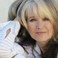 Bernadette Dugas: Casting director, costume de…