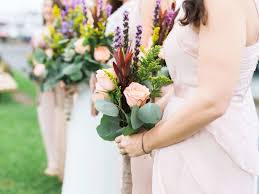 Get flowers by the bunch: Where To Buy Affordable Wedding Flower Packages Online