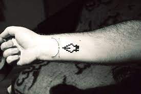 They have an interlocking swirled design, with rounded edges. Pin On Tattoo Ideas