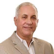 Robin Back's Instagram, Twitter & Facebook